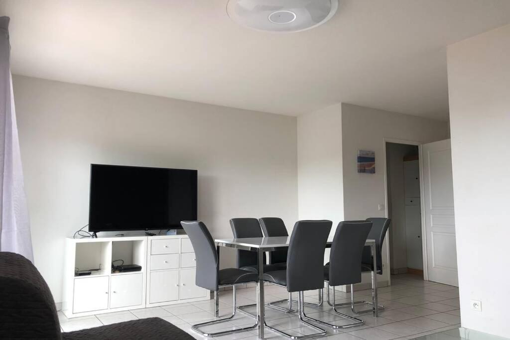 Un Appartement Lumineux 6 Personnes Арес Екстер'єр фото